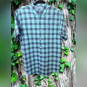 Izod Young Men's short sleeve button down shirt